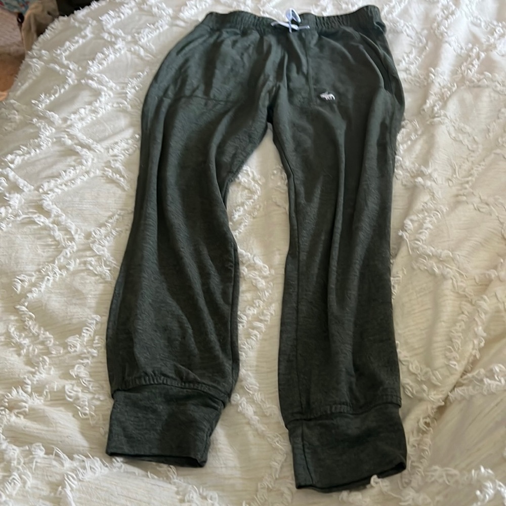 Lightweight joggers